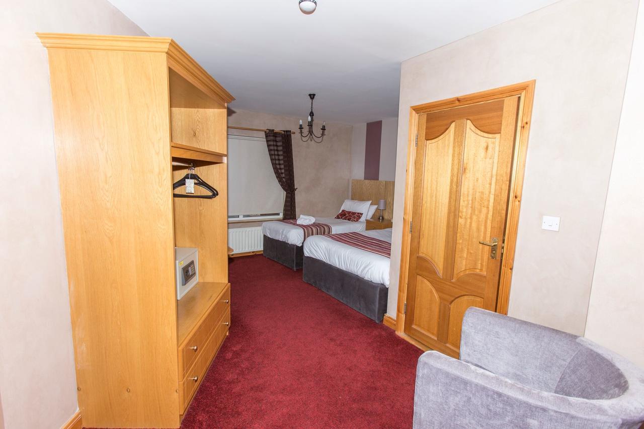 The Frontier Hotel Bridgend ภายนอก รูปภาพ